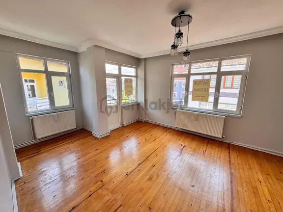 Selimiye Mahallesi'nde Kiralık 2+1 Daire 1