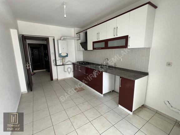 Bağlıca Merkezde Kiralık Ferah Ve Kullanışlı 4+1 Daire 1