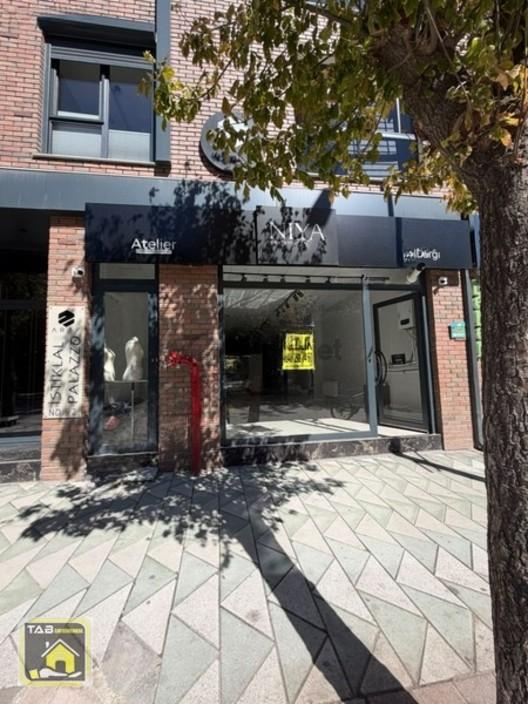 Tab Premıumdan Atatürk Caddesi'nde Ticari Fırsat Kiralık İş Yeri 1
