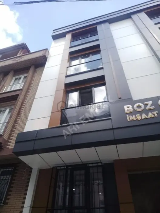 Arı Emlaktan Kiralık 90m2 Sıfır Daire 1