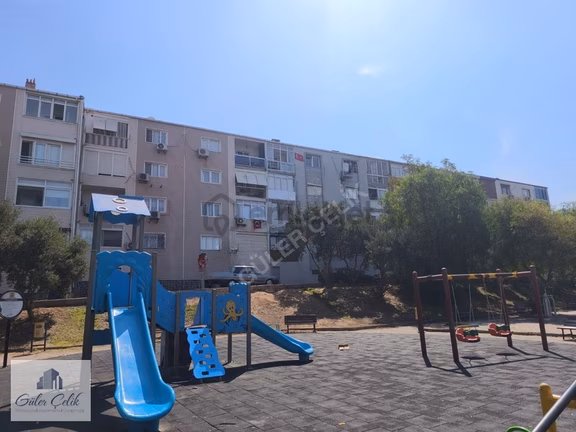 Gaziler Mahallesinde 90 M² Kullanım Alanlı, Yenilenmiş 2+1 2
