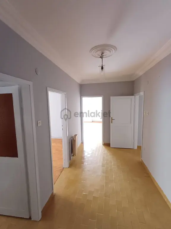 Novasam Emlak'dan Zafer Mahallesinde Kiralık 3+1 Daire 1