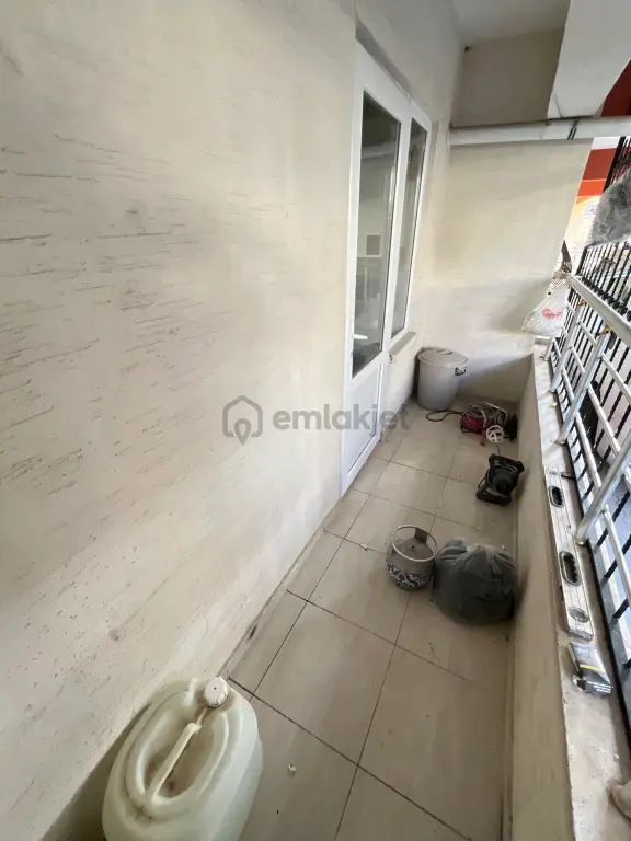 Acil Acil Fırsatı Kaçırmayın 2+1 90 M2 Asansörlü Çift Banyolu Kuponn Daire !! 2
