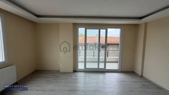 Rota'dan | Altınovanın En Aktif Caddesinde | Geniş 3+1 Kiralık 2