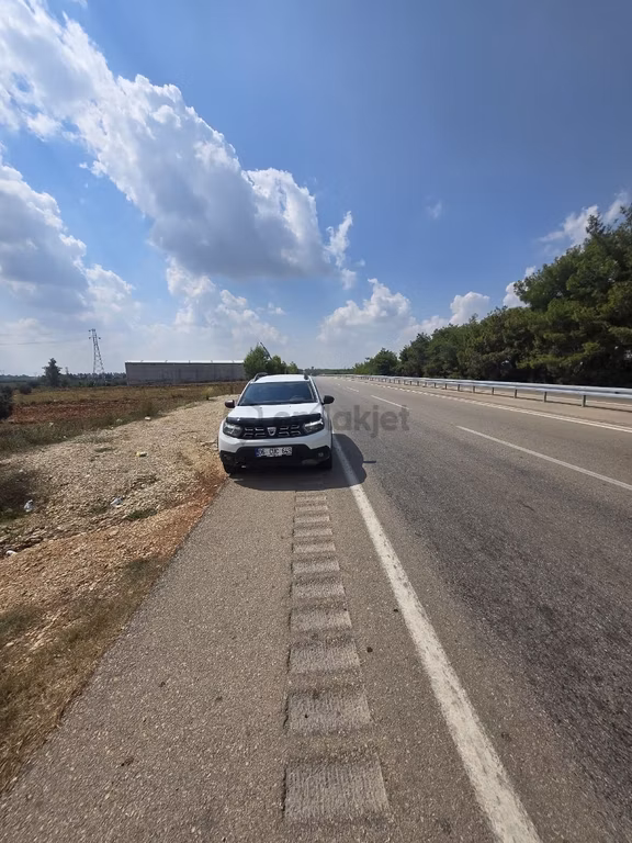 Vesile'den Tek Tapu Kozan Yolu Yanı 698 M² 2
