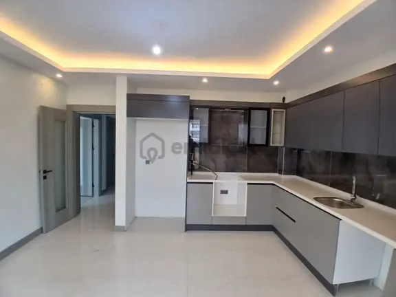 Akçay Emlak'tan Akşehir Yarenler Mahallesinde Bireysel Garajlı Satılık Sıfır 3+1 Daire 1