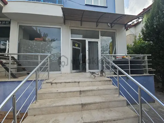 Aktepe Mahallesinde Cadde Üstü 250m2 Kiralık İşyeri 1
