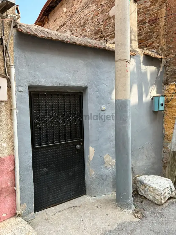 Bayındır Gayrımenkul Cami Mhl Mustakil Satılık Ev 1