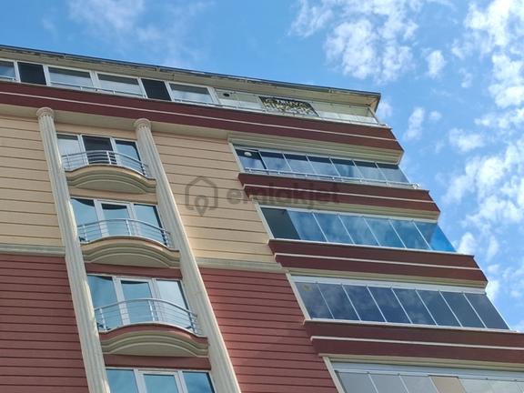 Truva'dan Atakent'te Deniz Manzaralı Geniş 3+1 Kiralık Daire 1