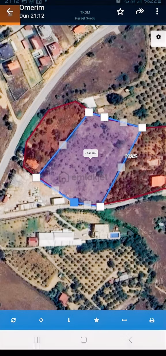 Arga'dan Menderes Dere Köyünde Satılık 7441 M2 Tarla 1