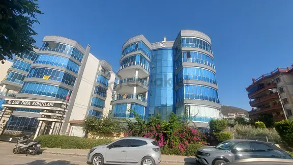Kuşadası Ege Mahallesi Ege Park Konutlarında Kiralık 3+1 150 M2 Süper Daire 2