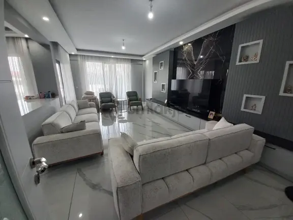 Düzce Arapçiftliği Mahallesinde Site İçinde Geniş Bahçeli 4+1 Satılık Villa 2