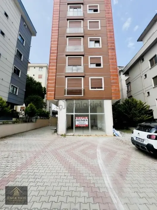 Cevizli Mahallesi Genç Bina Kiralık Dükkan Depo Merkezi Konum 2