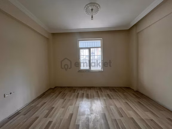 Vizyon Gayrimenkulden Emek Mahallesinde Kiralık 1+1 Daire 2