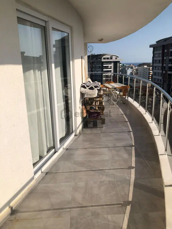 Mahmutlarda Eşyalı Kiralık 2+1 Daire Ara Kat Temiz Bakımlı 2