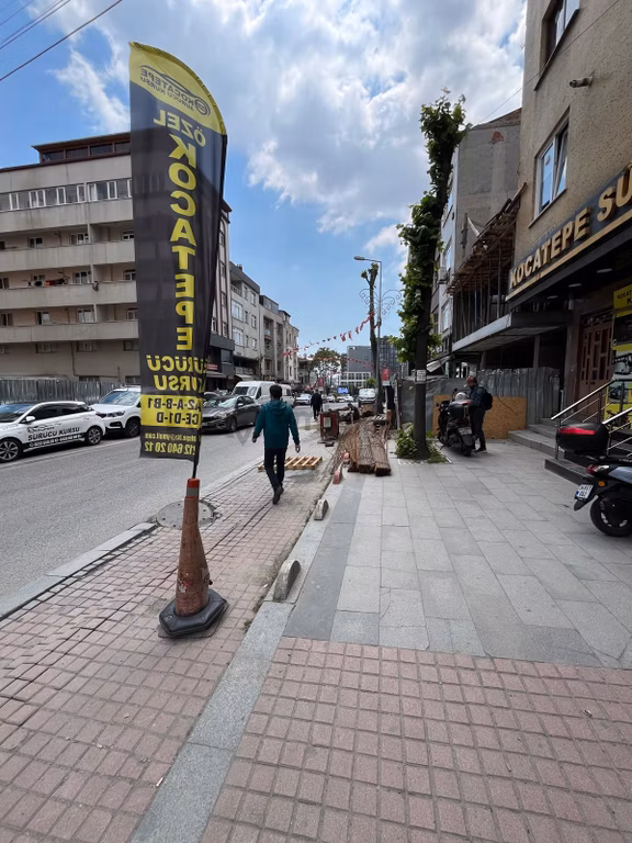 Kocatepe Caddesinde Kiralık Dükkan Yük Yükleme Yerli 2