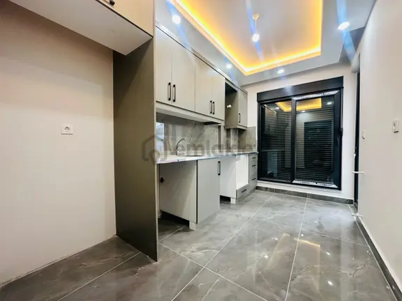 !!kiralık!! 2+1 90m2 Sıfır, Katta Asansörlü, Fırsat Daire! 1
