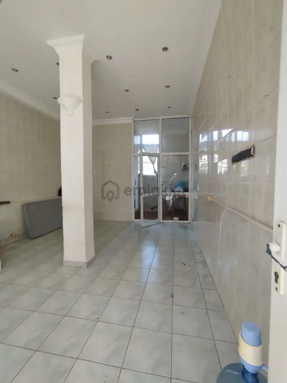 Çapanın Değerli Lokasyonunda Prestijli Kiralık Dükkân 2