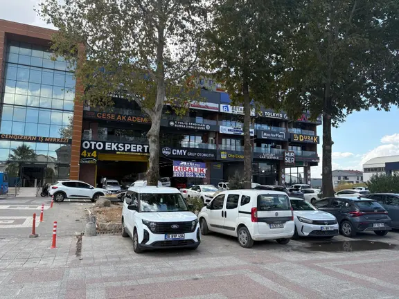 Nilüfer Cengizhan İş Merkezi'nde Satılık Ofis 2