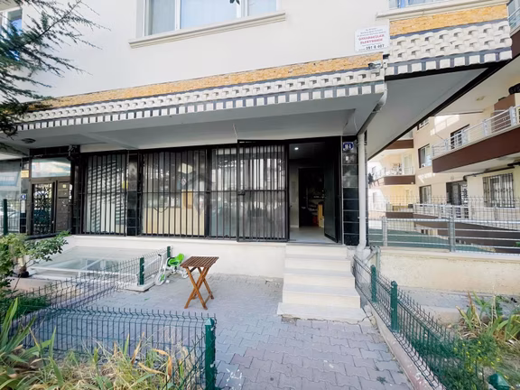Duraliç De Caddeye 50 Metre Uygun Dükkan 1