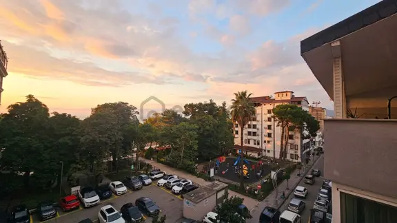 Century 21'den Deniz Manzaralı Ferah 3+1 Kiralık Daire 1