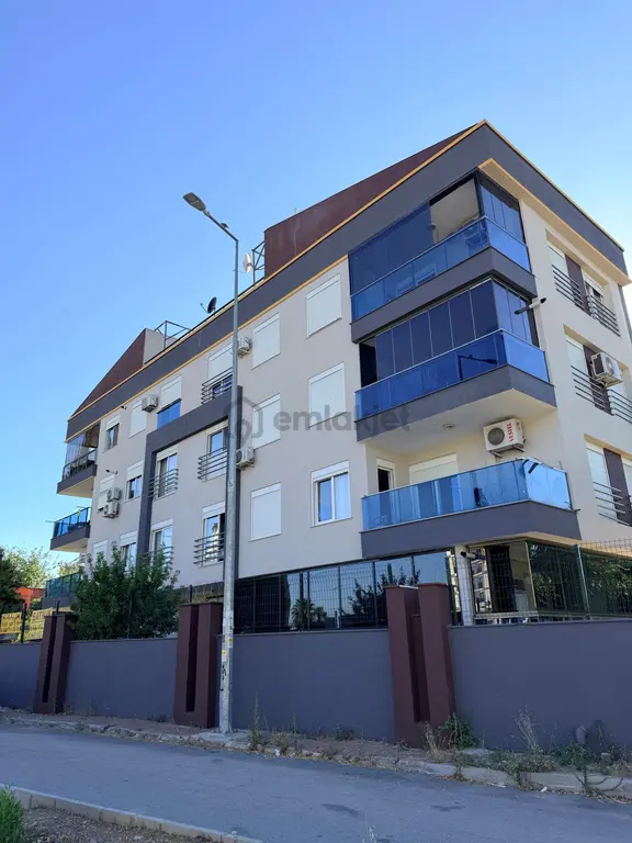 Göksu’da Havuzlu Tek Blokta Eşyali 2+1 Ki̇ralik Dai̇re 1