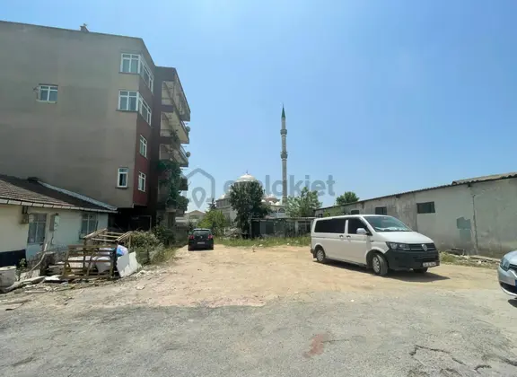 Mertcan'dan Metroya 3dk 120m2 Arsa Tapulu Satılık Müstakil Ev 1