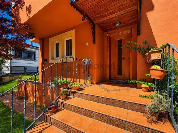 Üsküdar Çengelköy Ata-2 Sitesinde 300 M2 Hakim Konumda Villa 2