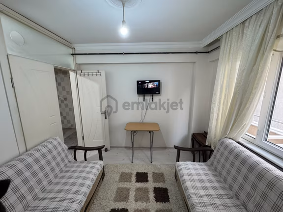 Kütahya Meydan Mahallesi Kiralık 1+1 Ara Kat 1