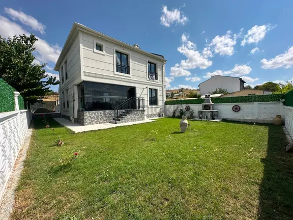 Otovil'den Karşıyaka'da 3,5+1 Full Yapılı Villa 2