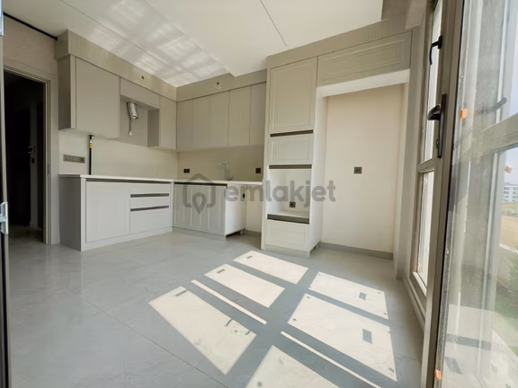 Karahasanlıda 2+1 Asansörlü Sıfır Daire 1