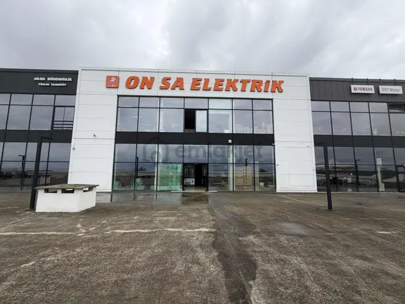 İnvestor Gayrimenkul Sahil Yolu Üzeri Kiralık Dükkan 1