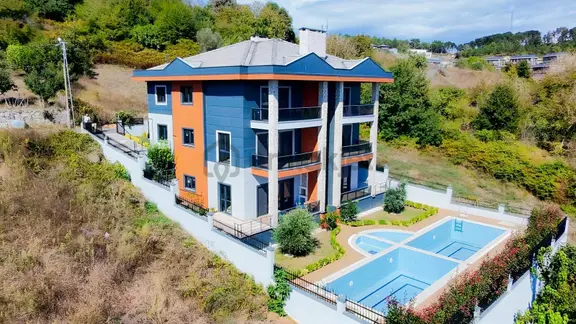 Şile Çavuşta 5+2 Havuzlu Tripleks İkiz Villa 1