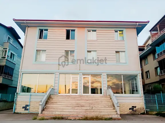 Turyap'dan Kartepe Uzunçiftlik'te Eşyalı 1+1 Kiralık Daire 1