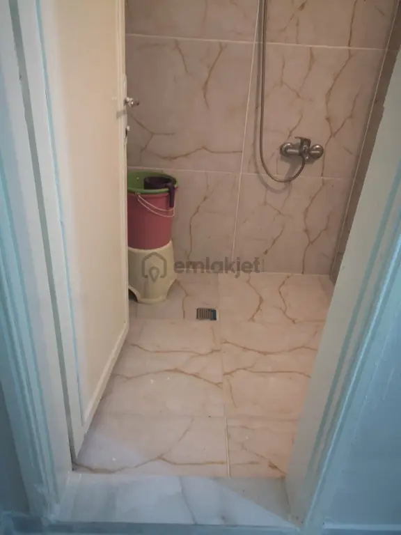 Adana Gürselpaşa İzzet Beğoviçe 3 Dakika Yürüme Mesafesinde İçi Yenilenmiş Kiralık Müstakil Ev 1
