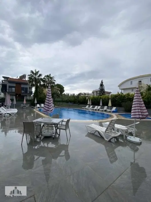 Sidede Havuzlu Site İçerisinde Eşyalı Kiralık 1+1 2