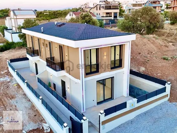 Didim'de Bundan Uygunu Yok! 3+1 Havuzlu Ön Cephe Villa 2