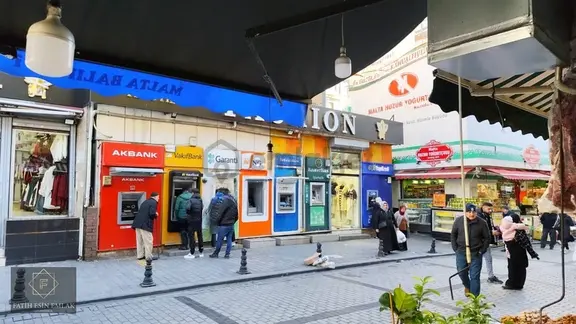 Malta Çarşısı'nda Yüksek Getirili Bina 1