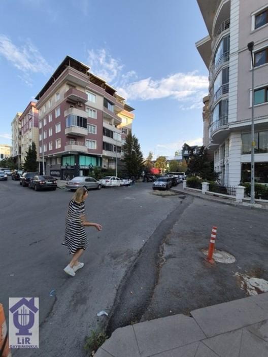 Trend Arena Karşısı Asma Katlı Bahçeli Yol Üstü Satılık Dükkan 2