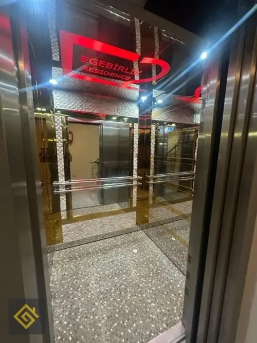 Kuşadası Arakat 3+1 Doğalgazlı Ebeveyn Banyolu Havuzlu 35.000 Tl 2