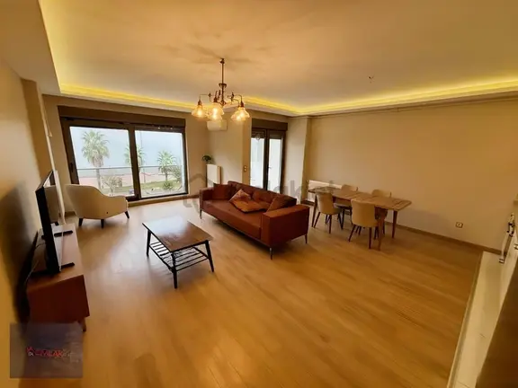 Emlakkent'den Denize Sıfır Ultra Lüks Eşyalı Kiralık 2+1 Daire 2