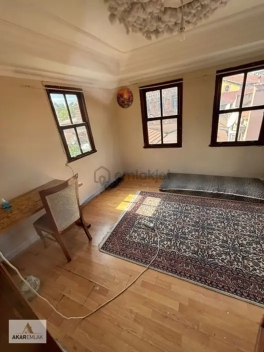 Balatta Kiralık Bekar Odası 2