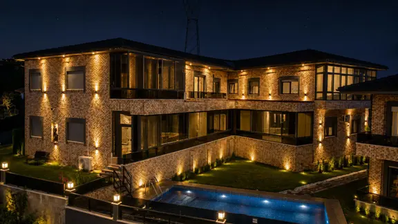 Yetkisi Yüksel'de İlk Adımda Kalbinizi Fetheden Muhteşem Villa 1