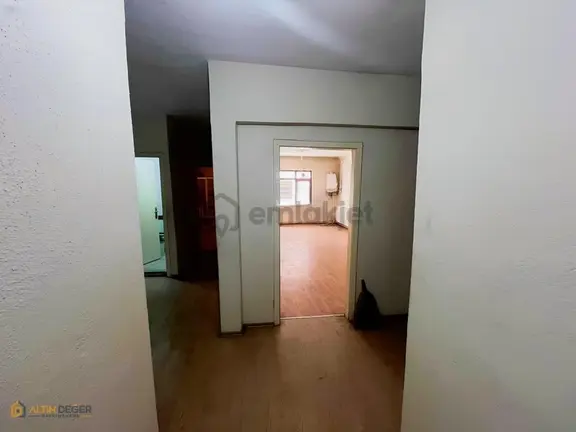 Cumhuriyet Mahallesinde 2+1 Satılık Daire 2