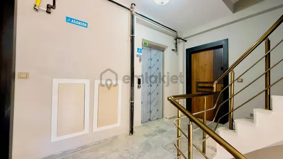 Kumluk Mevkii Denize Yakın Açık Mutfak Satılık 2+1 Daire 2