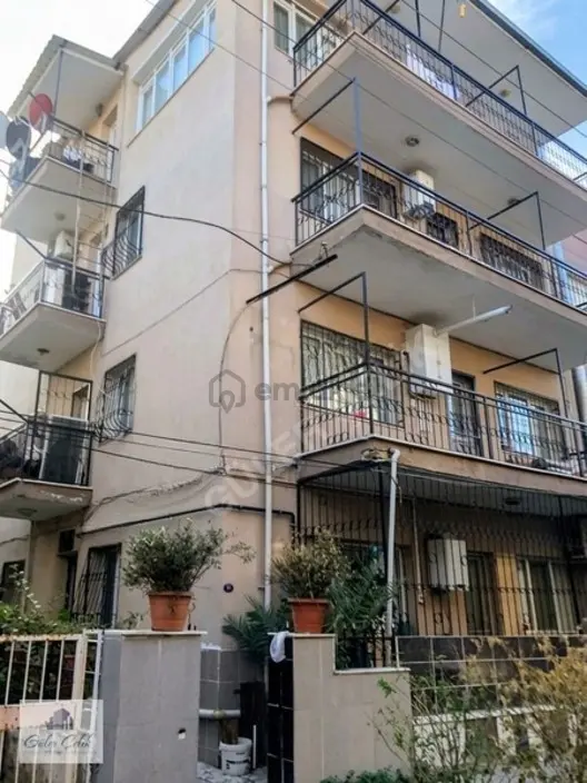 Karabağlar Aydın Mahallesinde Yeşillik Caddesine 100 M Bina 2