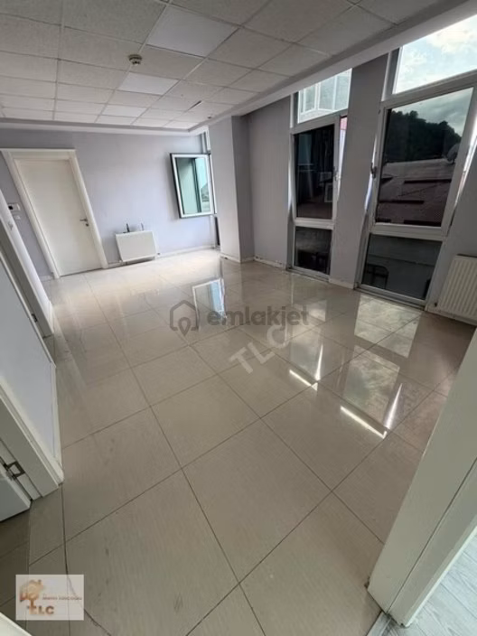 Kiralık 2+1 Modern Ofis Şehrin Tam Merkezinde 2