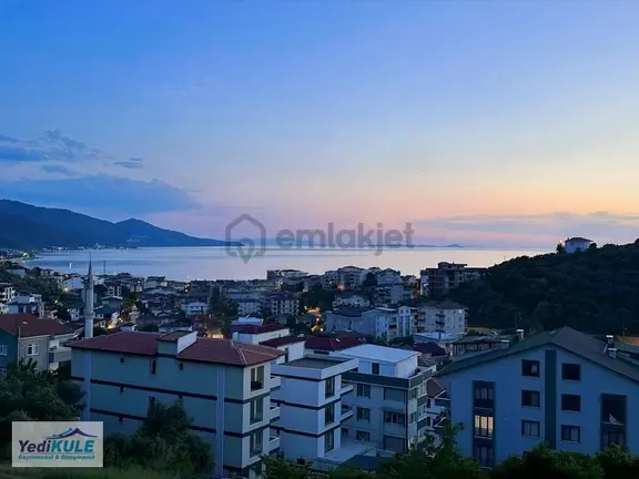 *muhteşem* Emsalsiz Manzara İmarlı Köşe Parsel Takasa Açık. 1