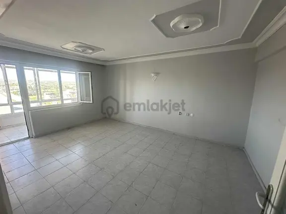 Aslanyapı Sitesi 3+1 Ara Kat Doğalgazlı Asansörlü Daire 2