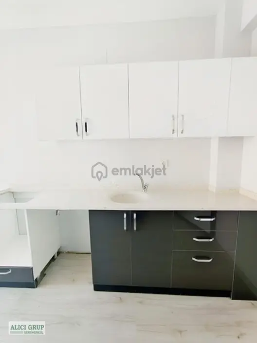 Sarıçam' Da Satılık 1+1 Daire 2